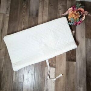 Summer 2 Contoured Changing Pad EUC